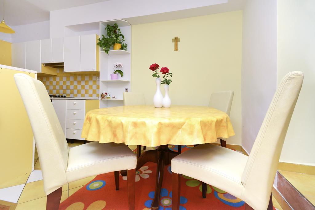 Apartmani Mira Drasnice Bagian luar foto